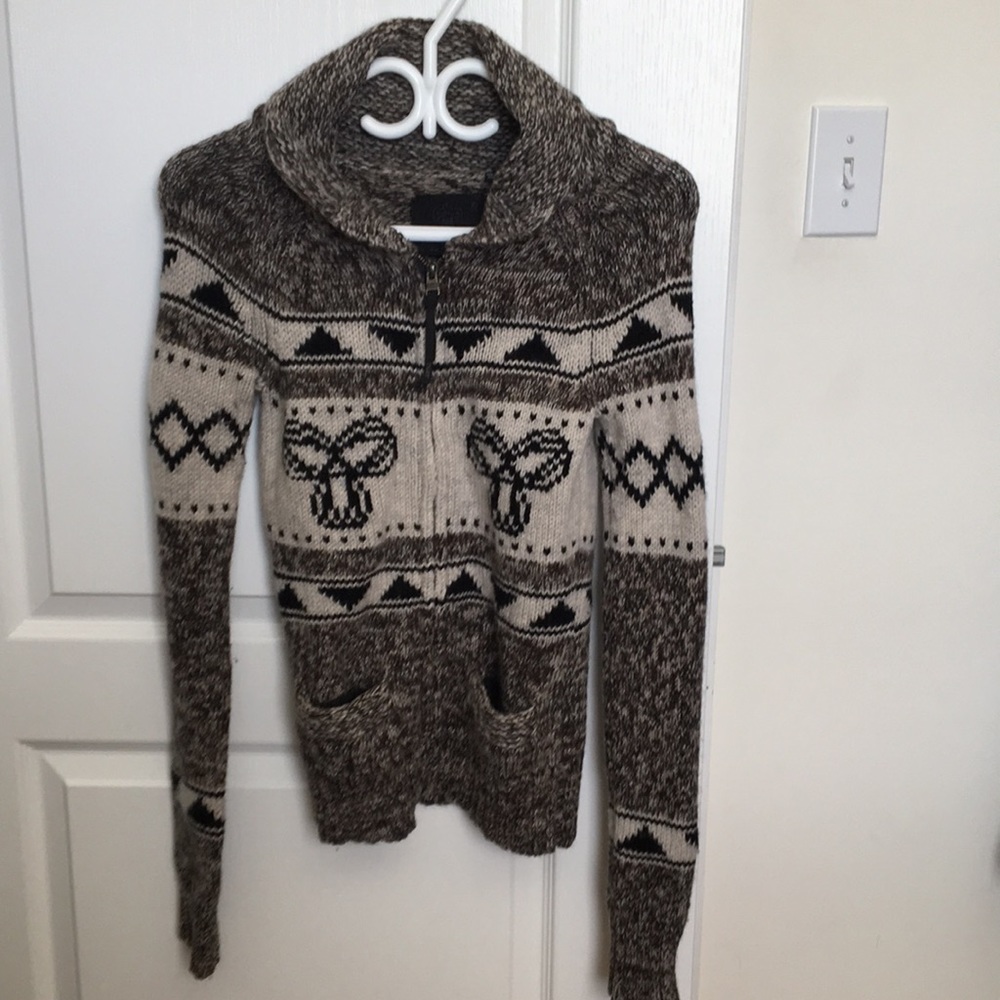 Aritzia tna sweater